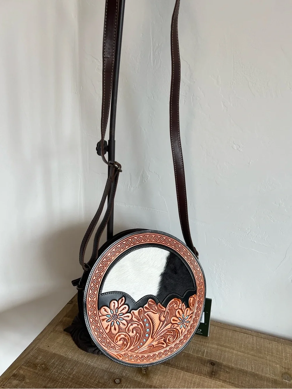Myra Western Cowhide Round Crossbody Bag Hand Tooled Leather Boho Purse NWT - Picture 2 of 11